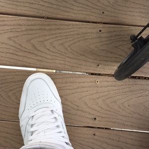 Meet your Posher, Amir